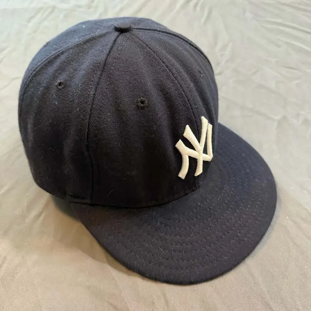 New Era 59FIFTY New York Yankees Hat 7 5/8 Navy MLB On Field Fitted Cap